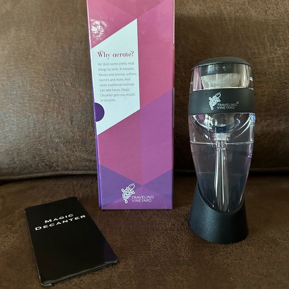 Magic Decanter Wine Aerator - Picture 3 of 4